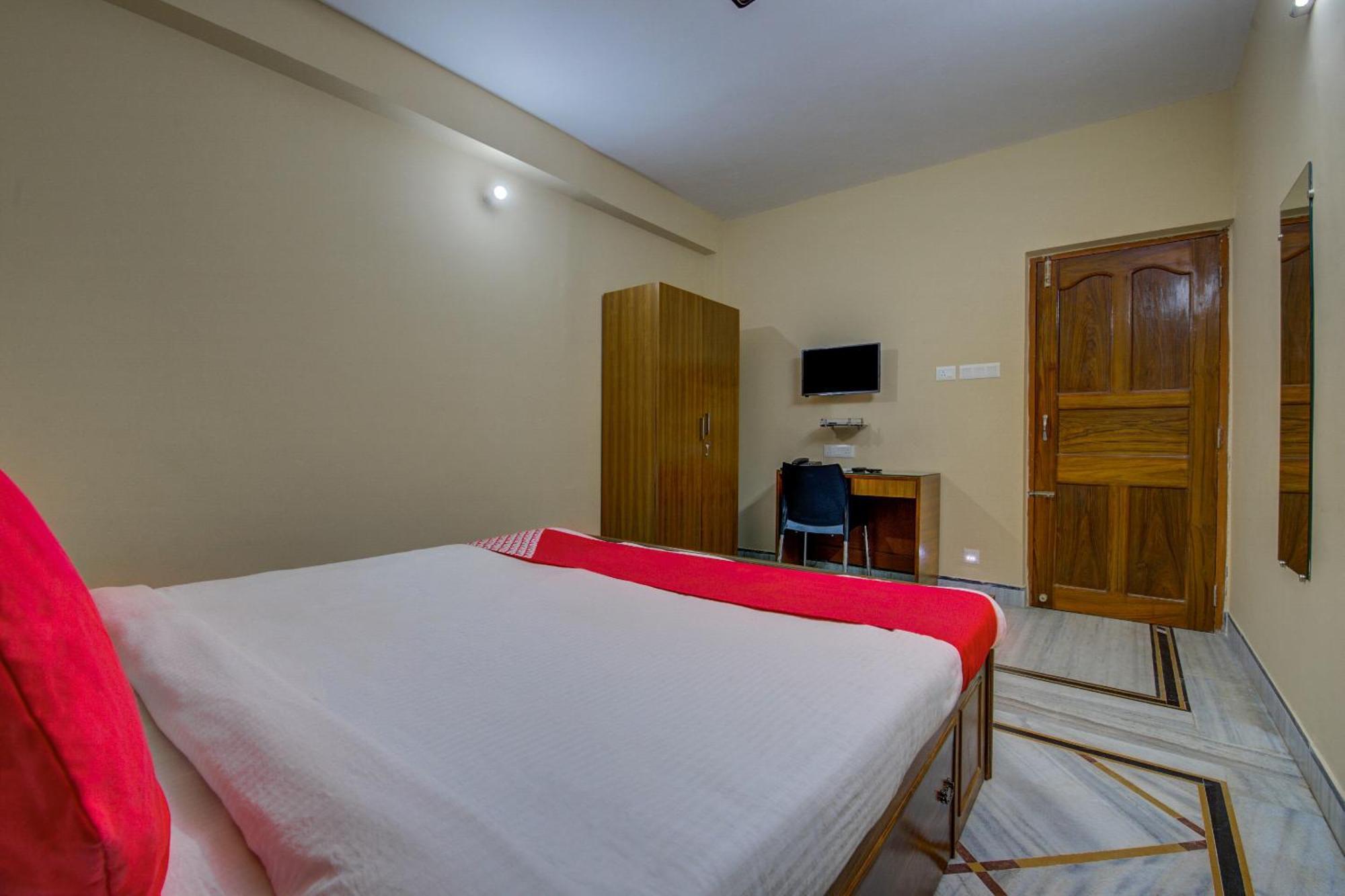 The Syncretic Guest House Калькутта Экстерьер фото